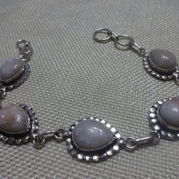 Natural "WHITE AGATE" Handmade Sterling Bracelet Size 8" #318B - Picture 1 of 3